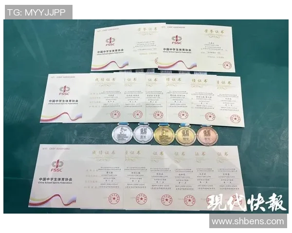 南京羽毛球队在选拔赛中以56分稳居积分榜首位展现强劲实力 南京羽毛球队在选拔赛中以56分稳居积分榜首位展现强劲实力